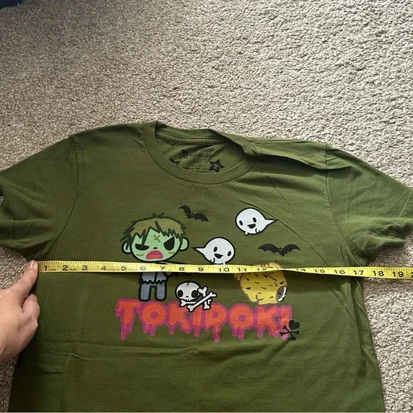 Lot of 4 Spooky Goth Kawaii Ladies T-Shirts by Tokidoki size Large - Picture 5 of 12